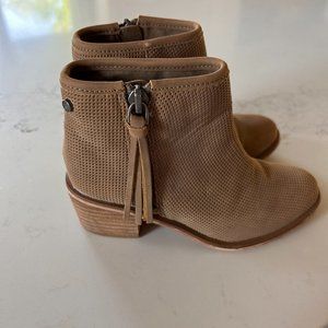 Treasure & Bond zip up ankle boots girls size 11 tan/beige 22049699